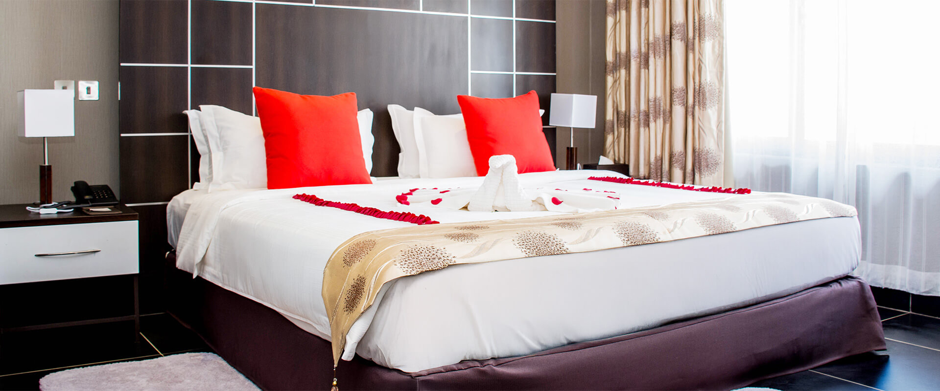 rooms Banner